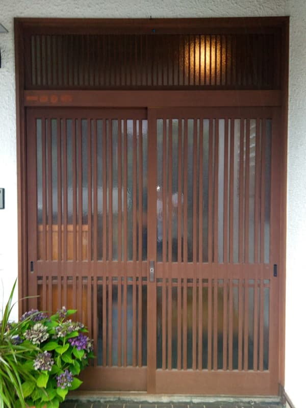 施工例 玄関 before